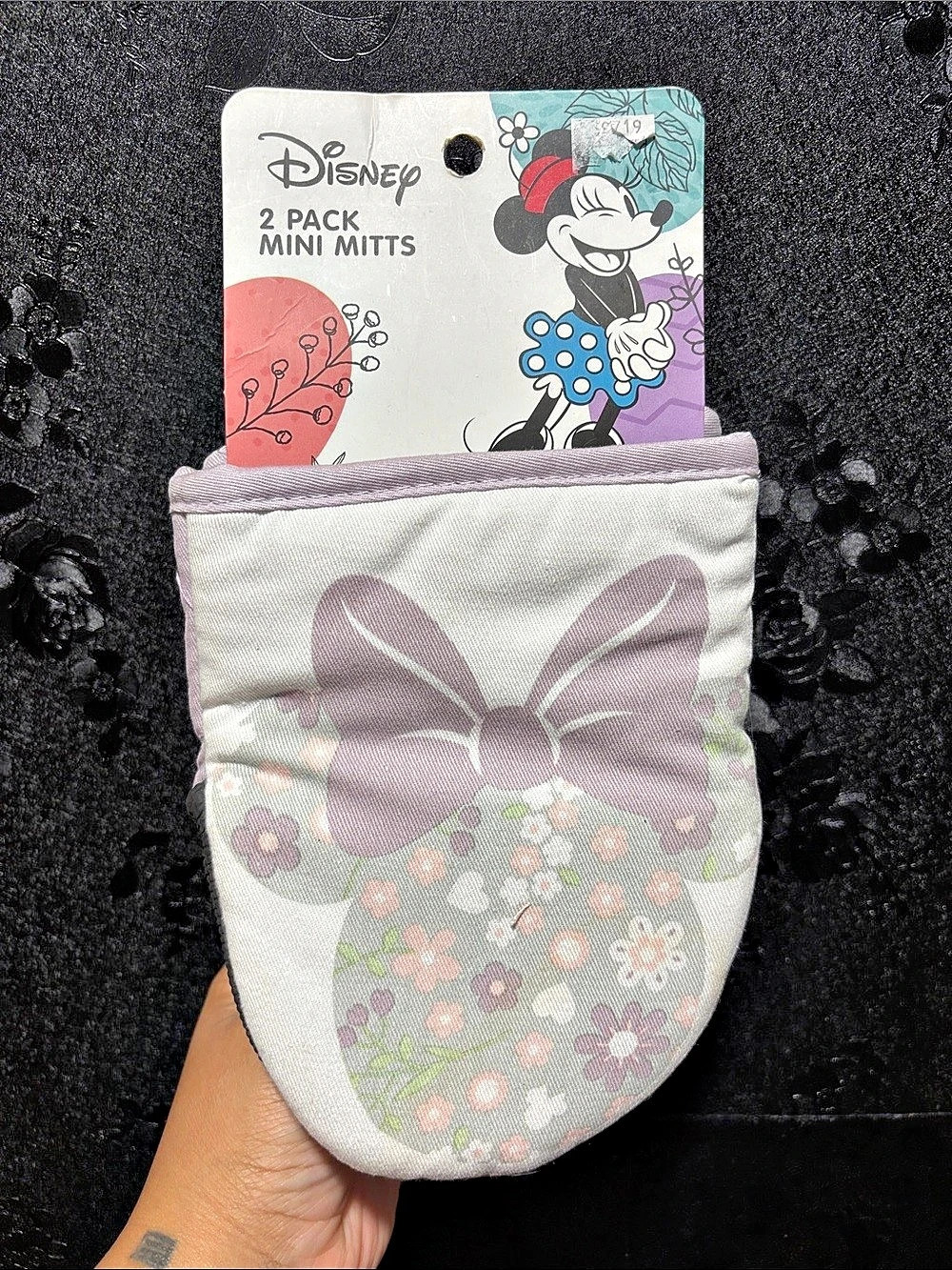 Disney Minnie Mouse Oven Mitts - Home Goods - Gifts Under $20